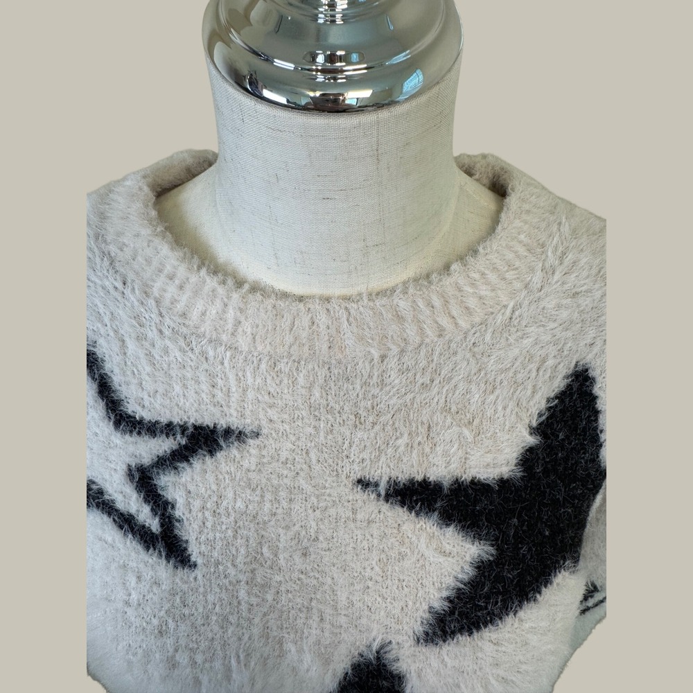 Pilcro Anthropologie Star Eyelash Knit Fuzzy Oversized Sweater Cream Black M - Picture 6 of 7